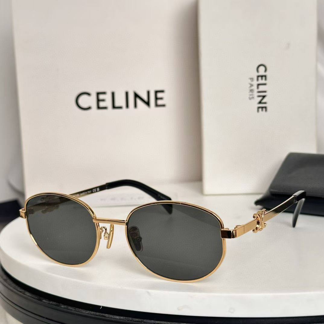 Celine E1111