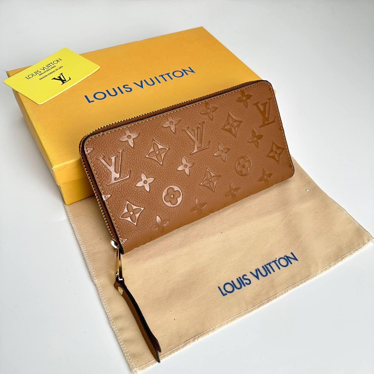 Louis Vuitton Zippy