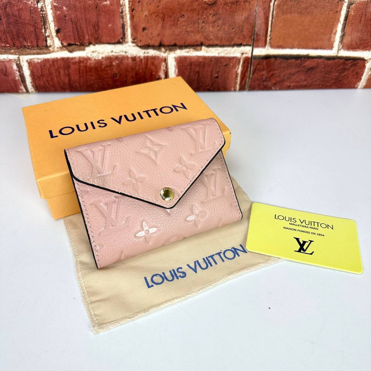 Louis Vuitton Victorine