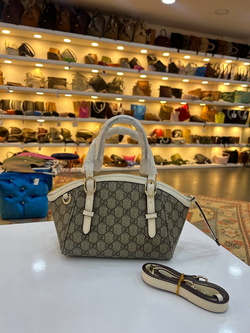 Gucci 3826