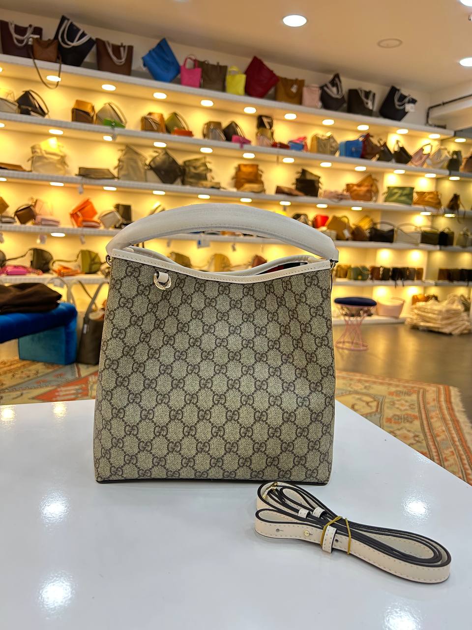 Gucci 3830