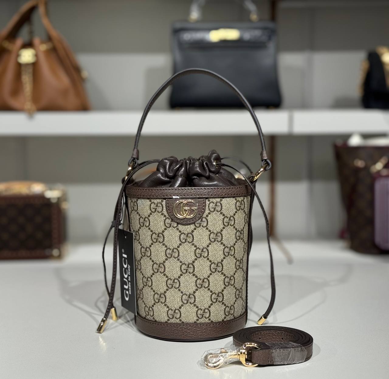 Gucci 7304