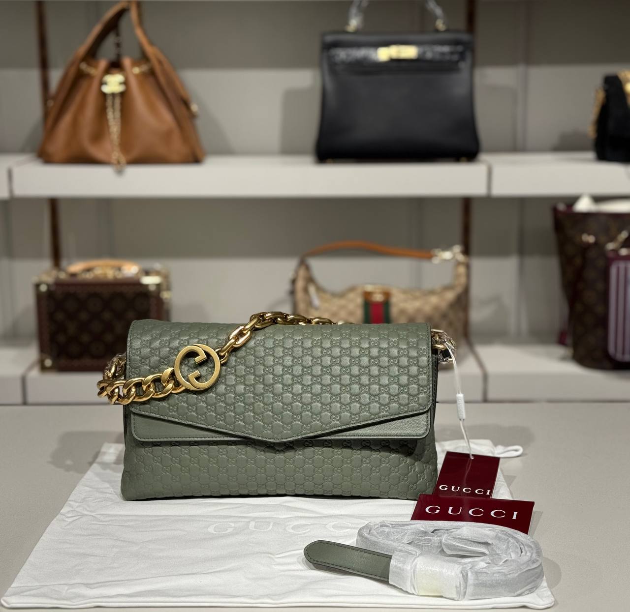 Gucci 7101