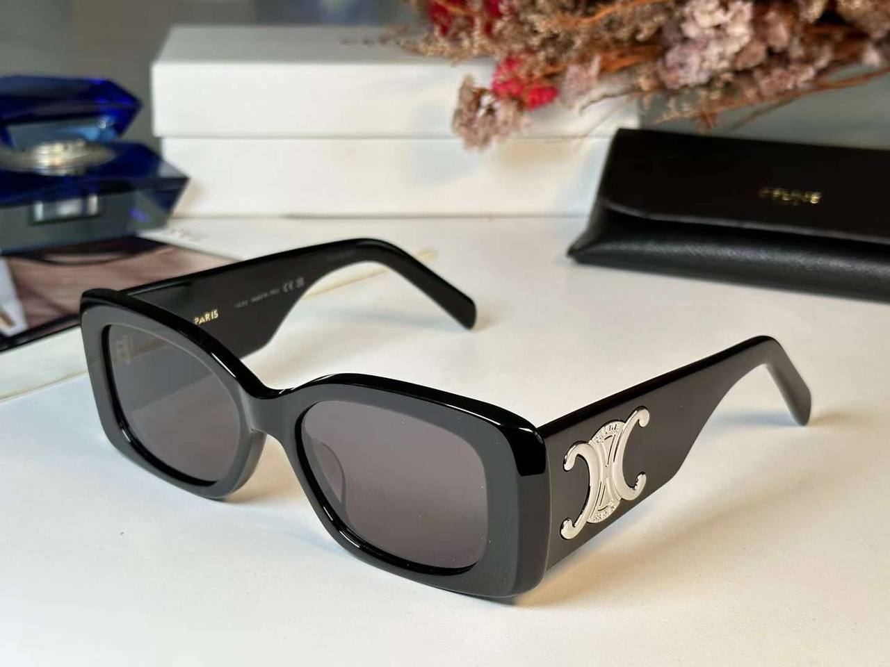 Celine E1116