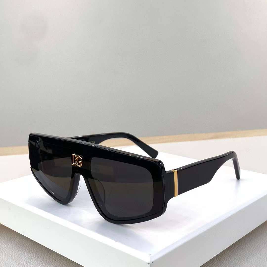 Dolce Gabbana E1112