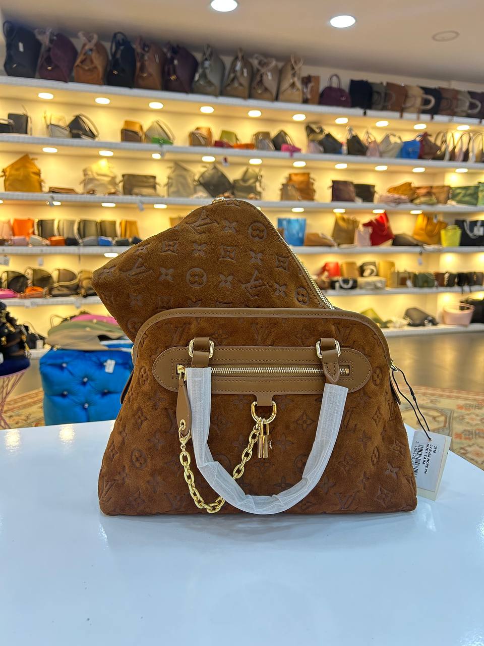 Louis Vuitton 3810