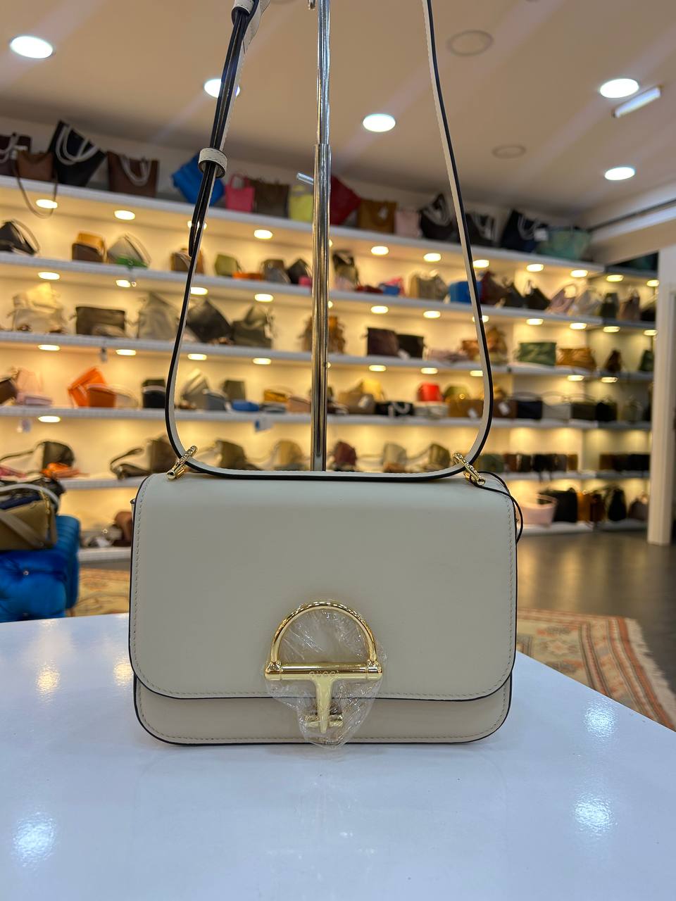 Gucci 3811