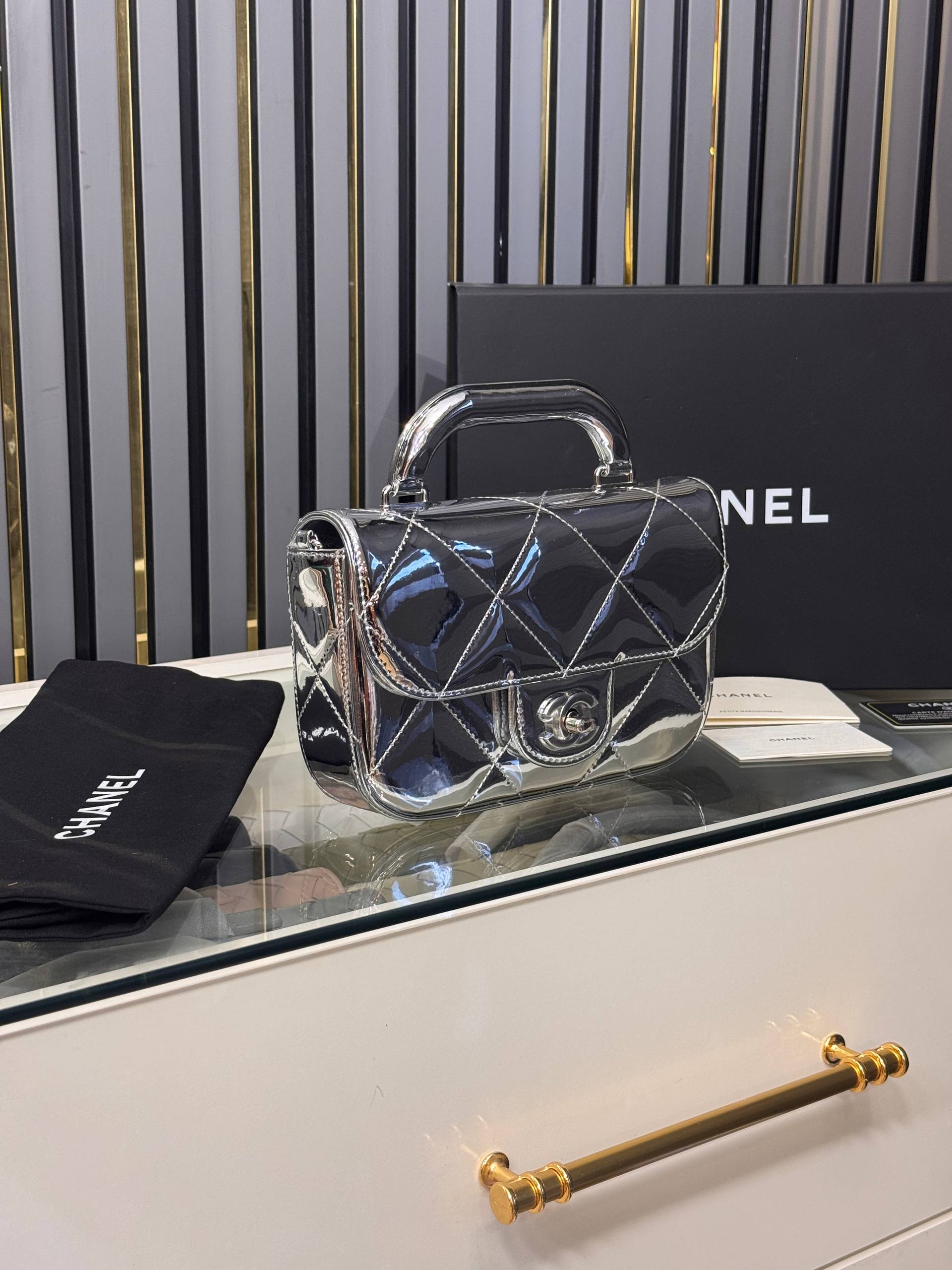 Chanel 2369