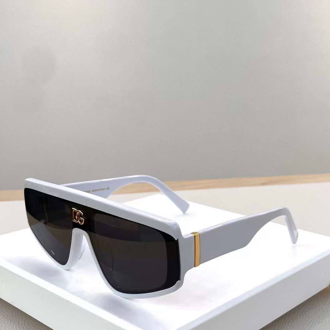 Dolce Gabbana E1112
