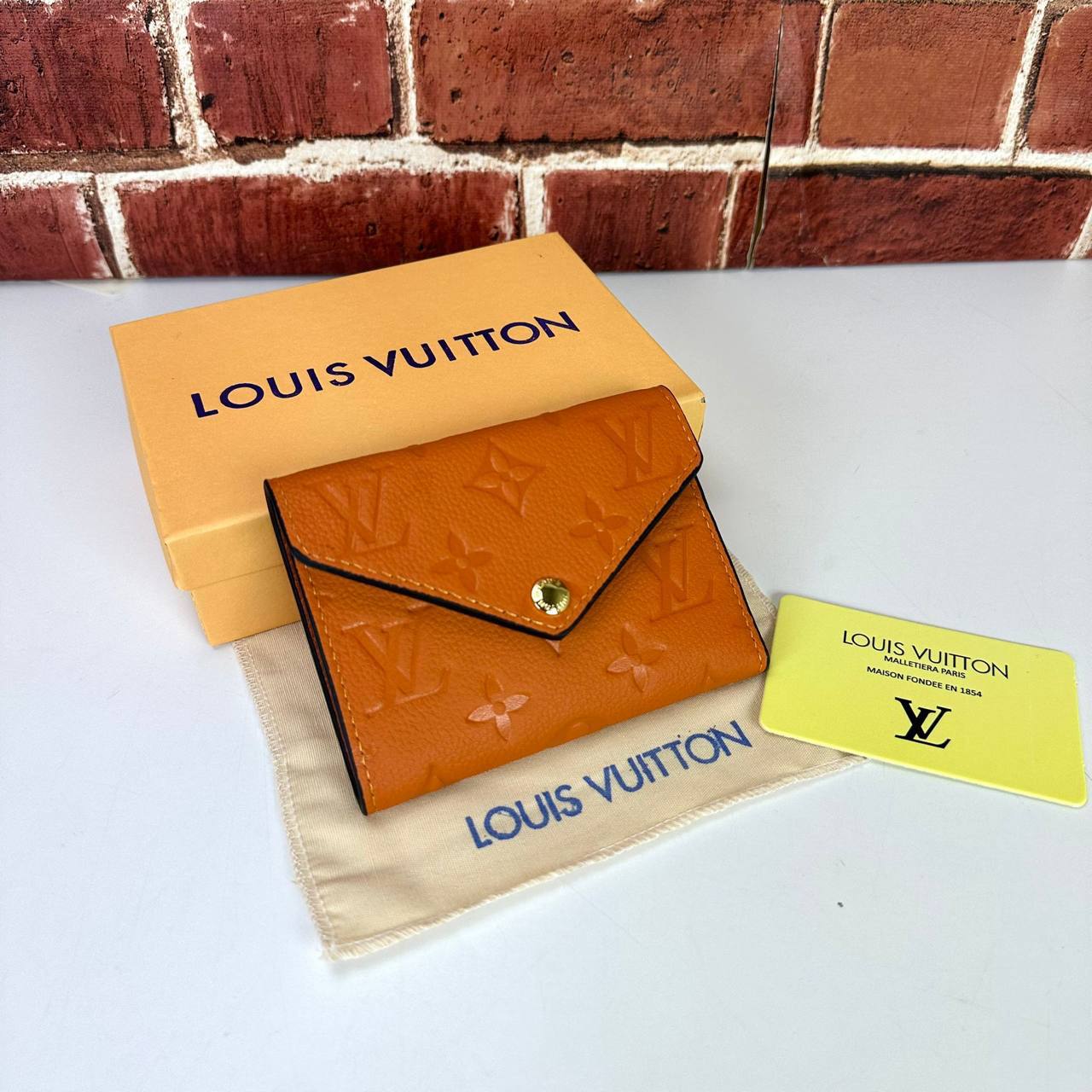 Louis Vuitton Victorine
