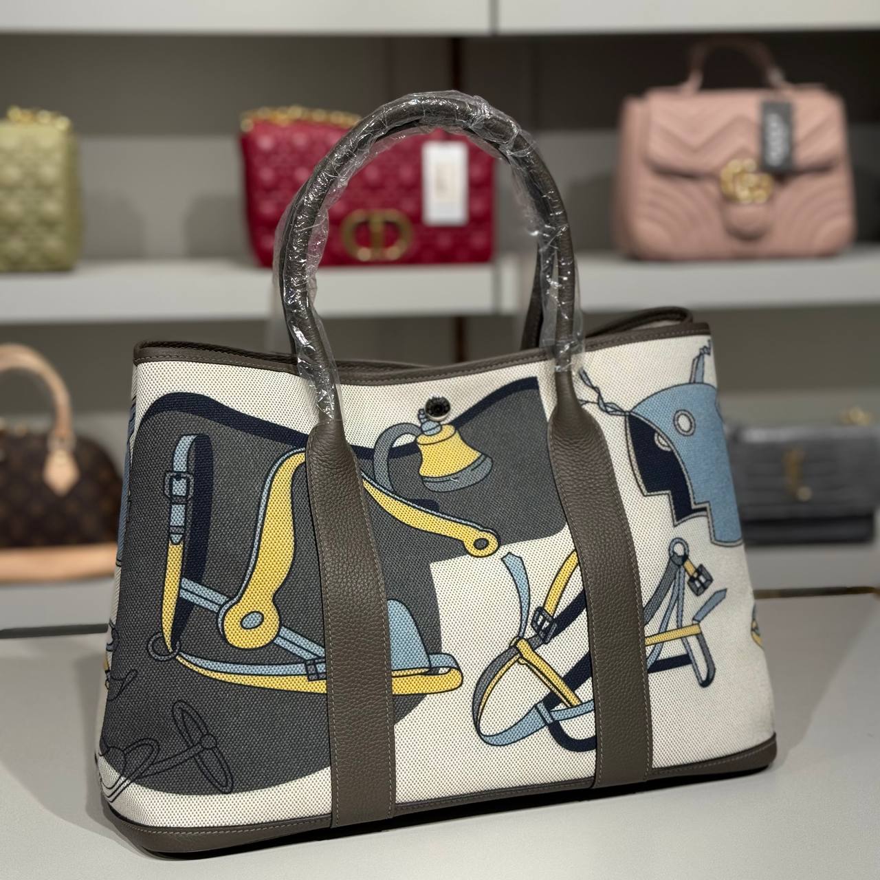 Hermes Big Size 3801